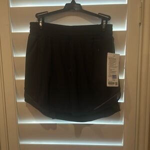 Black Lululemon Hotty Hot Skort Size 6 NWT